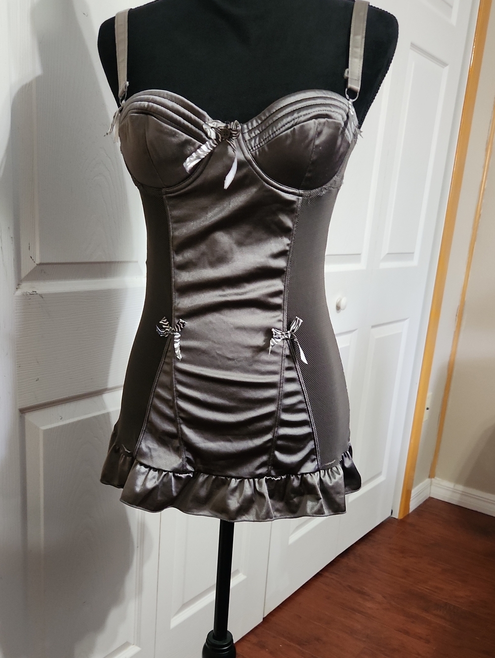Vintage Y2K Rampage Gray Satin Chemise Bustier. size medium